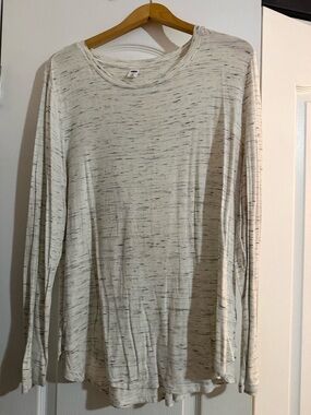 Old Navy luxe lightweight Long Sleeve Tee Ivory w/ Black Speckle, size XXL